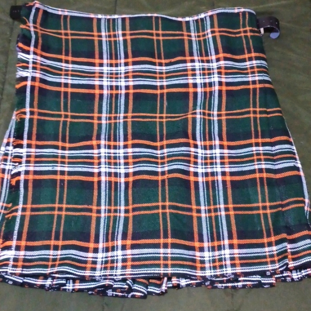 Traditional kilt. Irish colors. 34 waist.